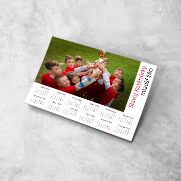 Roční plakátový fotokalendář na celý rok 2026 v prodeji - Klubový