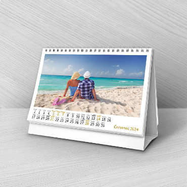 Stolní měsíční fotokalendář na rok 2024 online
